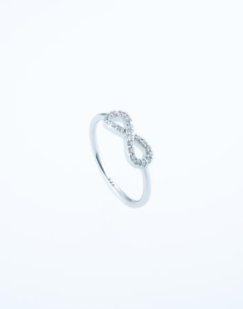 Lucky charm ring with zirconia